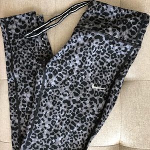 Nike Dark Gray/Light Gray/Black Leopard Dri-Fit